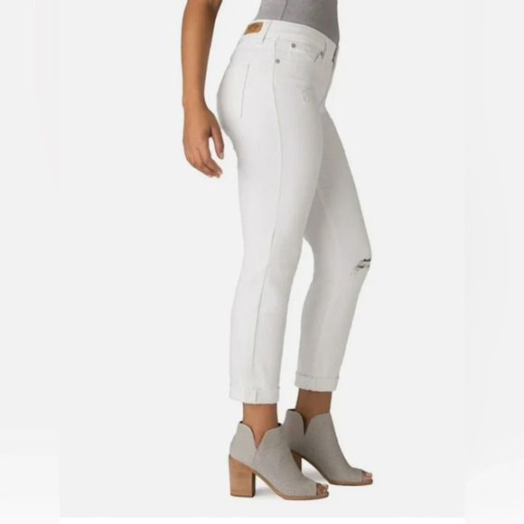 Signature By Levi Strauss & Co Women's size 4/27 White Drestressed Mid-Rise - Picture 4 of 9